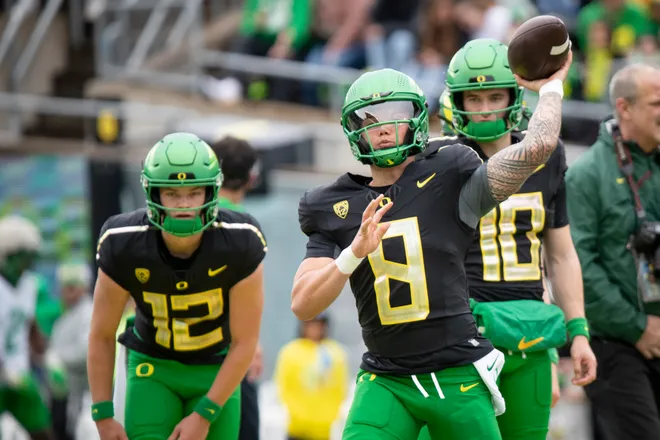 Oregon quarterback Dillon Gabriel.